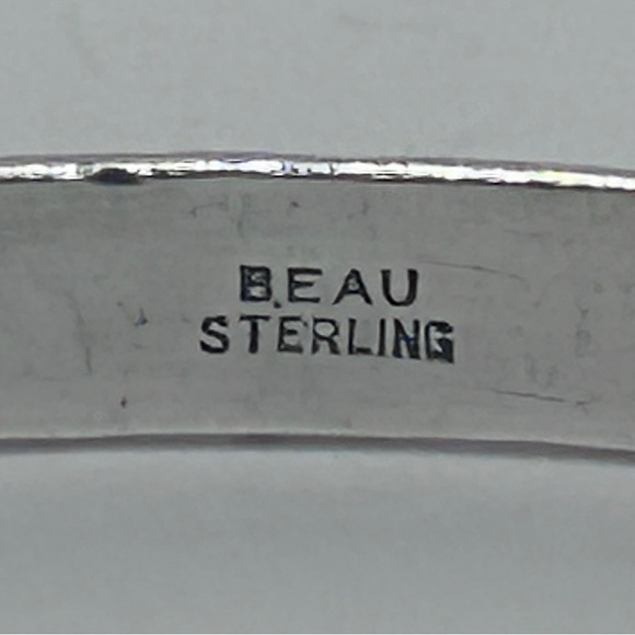 Beautiful Vintage Sterling Silver Bangle with amazing paisley design by Beau - Picture 3 of 12